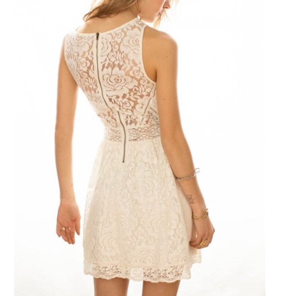 Kimchi Blue UO Bella Lace Fit Flare Dress XS - Picture 4 of 4